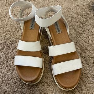 Steve Madden Bandi Platform Wedge Sandal in White